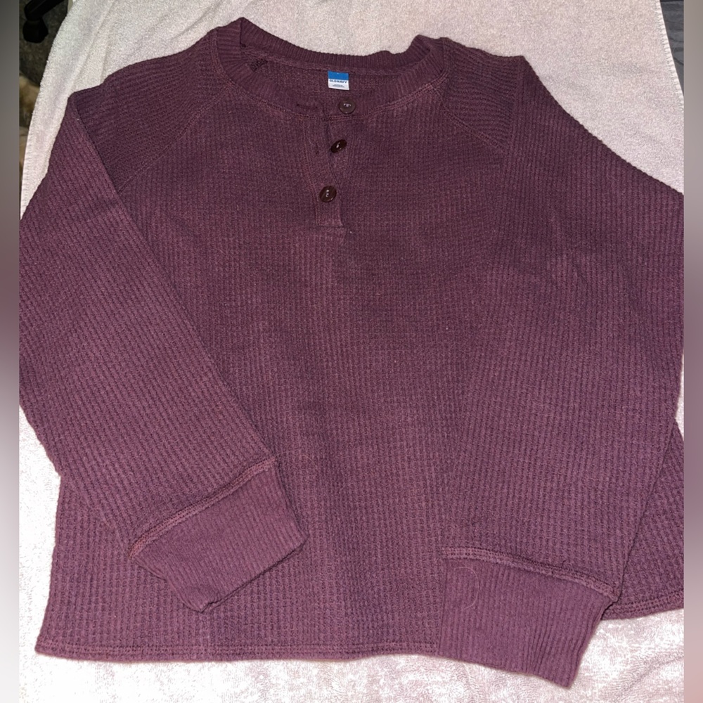 Old Navy long sleeve shirt